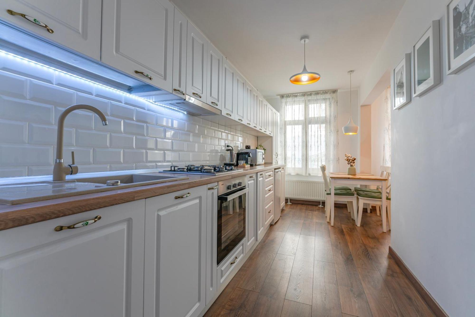 Wagner Estate Feel The Old Town Vibe Apartment Brasov Exterior photo